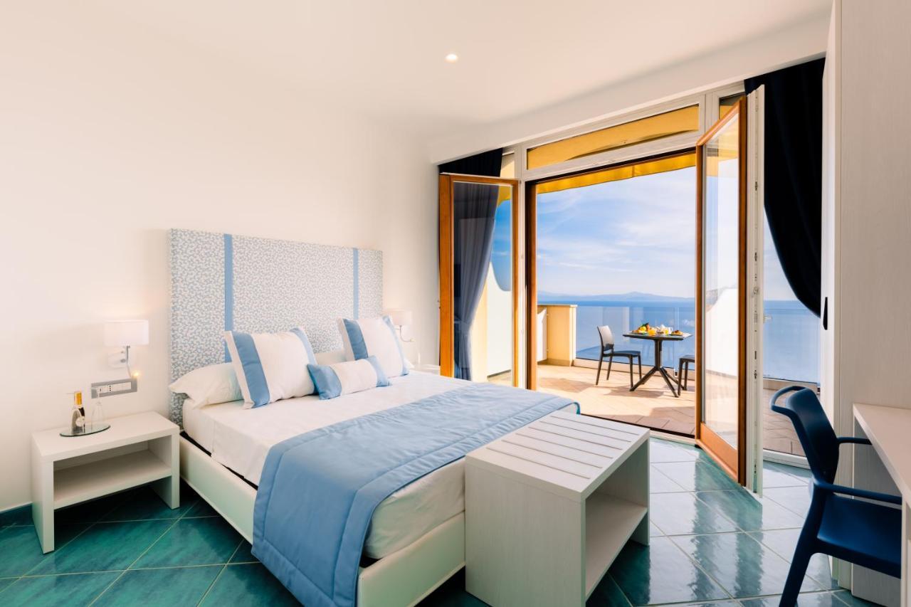 Sea View *